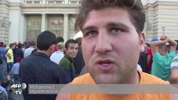 VOICED : Refugiados varados en estacion de Budapest News Clip