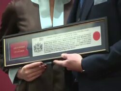 Damien Lewis, Helen McCrory at Damian Lewis given keys to The City Of London at The Guildhall on March 19, 2013 in London, England (Footage by WireImage Video/Getty Images) Stock Footage