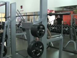 Double amputee bodybuilder Rohan Murphy works out Stock Footage