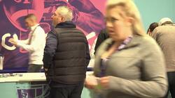 Super Bowl fans tailgate for last minute tickets Instructional Video