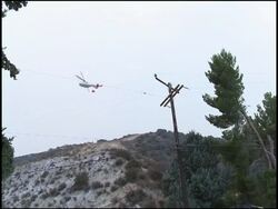 Wildfires continue to burn in LA outskirts leading to evacuation of thousands News Clip