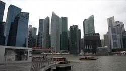 CLEAN : Monsoon brings rare low temperatures to tropical Singapore News Clip