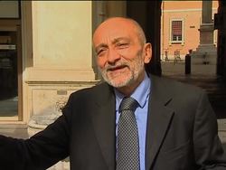 Scientists claim DNA tests show remains likely to be artist's News Clip