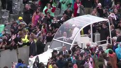 VOICED : El papa pide el cese de tragedias News Clip