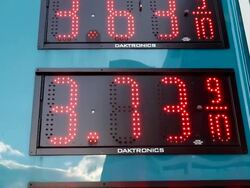 Unseasonably High Gas Prices Suggest Year Of Escalating Prices Stock Footage