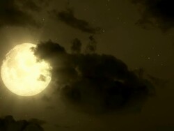 Full moon and moving clouds Stock Footage