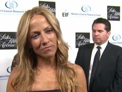 INTERVIEW: Sheryl Crow on how it feels to accept this honor at An Unforgettable Evening Benefiting The Entertainment Industry Foundation's Women's Cancer Research Fund Stock Footage