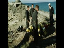 SYND 23-10-72 FROGMEN SEARCH FOR ATHENS PLANE CRASH VICTIMS News Clip