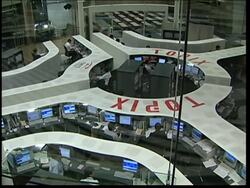 Shares in Japan's banks as overall markets fall News Clip