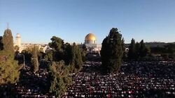 CLEAN : Palestinians in Jerusalem hold Eid prayers News Clip