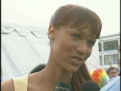 1997 Nickelodeon Kids' Choice Awards Arrivals Stock Footage