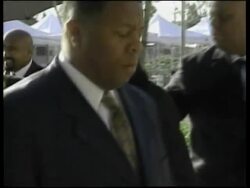 Arrivals as singer's court case continues Instructional Video