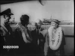 1954 Nixon Stops in Honolulu News Clip
