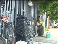 A South Florida project gets the homeless off the streets, back on their feet, one job at a time. News Clip
