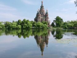WS View of Lake with Iconic Russian Church / St. Petersberg, Russia Stock Footage
