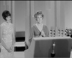 ACADEMY AWARDS News Clip