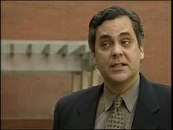 Van carrying Moussaoui leaves court, analyst, court sketch News Clip