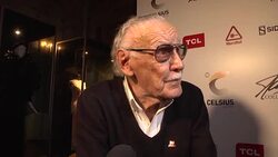 VOICED : Stan Lee leyenda de Marvel plasma sus huellas en Hollywood News Clip