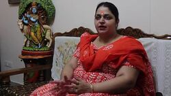 VOICED : Gold glitters for Indias leaders but jewellery guarded tight News Clip