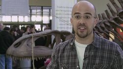 VOICED : Bones from largest dinosaur ever displayed in Patagonia News Clip