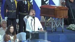 VOICED: Entierro con honores para Borge News Clip