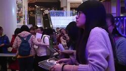 Peter Jackson and Richard Armitage in Beijing for Hobbit premiere News Clip