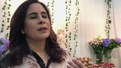 The latest trends for the UK's Asian brides and grooms Instructional Video