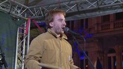 Czech protesters demand PM Babis' resignation Instructional Video