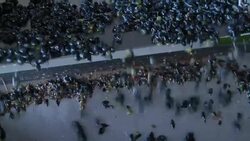 Red grapes fall into bin at Pulenta Estates. Stock Footage