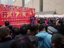 MS Chinese acrobats performing at temple fair to celebrate Chinese spring festival / xi'an, shaanxi, china Stock Footage