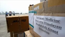 CLEAN : Rescuers race against time as India News Clip