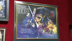 CLEAN : Vintage cult film figurines News Clip