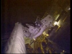 Astronauts widen Hubble's eyes to the universe Instructional Video