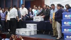 CLEAN : National Party names Honduran president for re-election News Clip