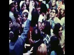 SYND 25-10-72 PRESIDENT NIXON HECKLED News Clip