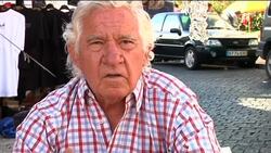 Sellers in famous flea market lament financial crisis News Clip