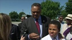 Thousands of mourners gather for Islamic prayer service in memory of Muhammad Ali News Clip