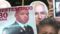 CLEAN : Relatives of Venezuelan  political prisoners fight for amnesty News Clip