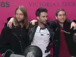James Valentine, Adam Levine,  Jesse Carmichael at the 2010 Victoria's Secret Fashion Show - Pink Carpet Stock Footage