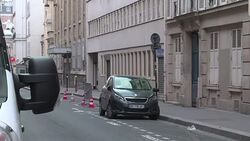 CLEAN : Macron team to work all day Bayrou News Clip