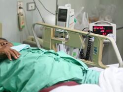 Senior woman patient Stock Footage