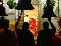 Block shot devotees praying inside temple uttarakhand Stock Footage