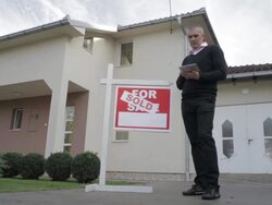 agent for the sale of real estate Stock Footage