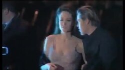 Angelina Jolie, Johnny Depp premiere new romantic thriller in Madrid News Clip