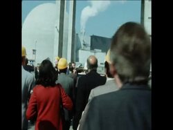 SYND 1 4 76 PRESIDENT SADAT VISITS A NUCLEAR PLANT IN FRANKFURT DURING HIS STAY IN WEST GERMANY News Clip