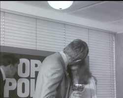 POP POLL AWARDS News Clip