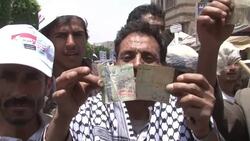 Protesters block roads over lifting of fuel subsidies News Clip