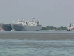 WS Steam boat crusises on river / New Orleans, Louisiana, United States  Stock Footage
