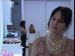 Cake Britain opens in London Instructional Video