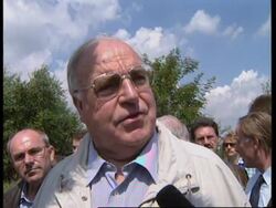 GERMANY: CHANCELLOR HELMUT KOHL RETURNS TO VIEW FLOOD DAMAGE News Clip
